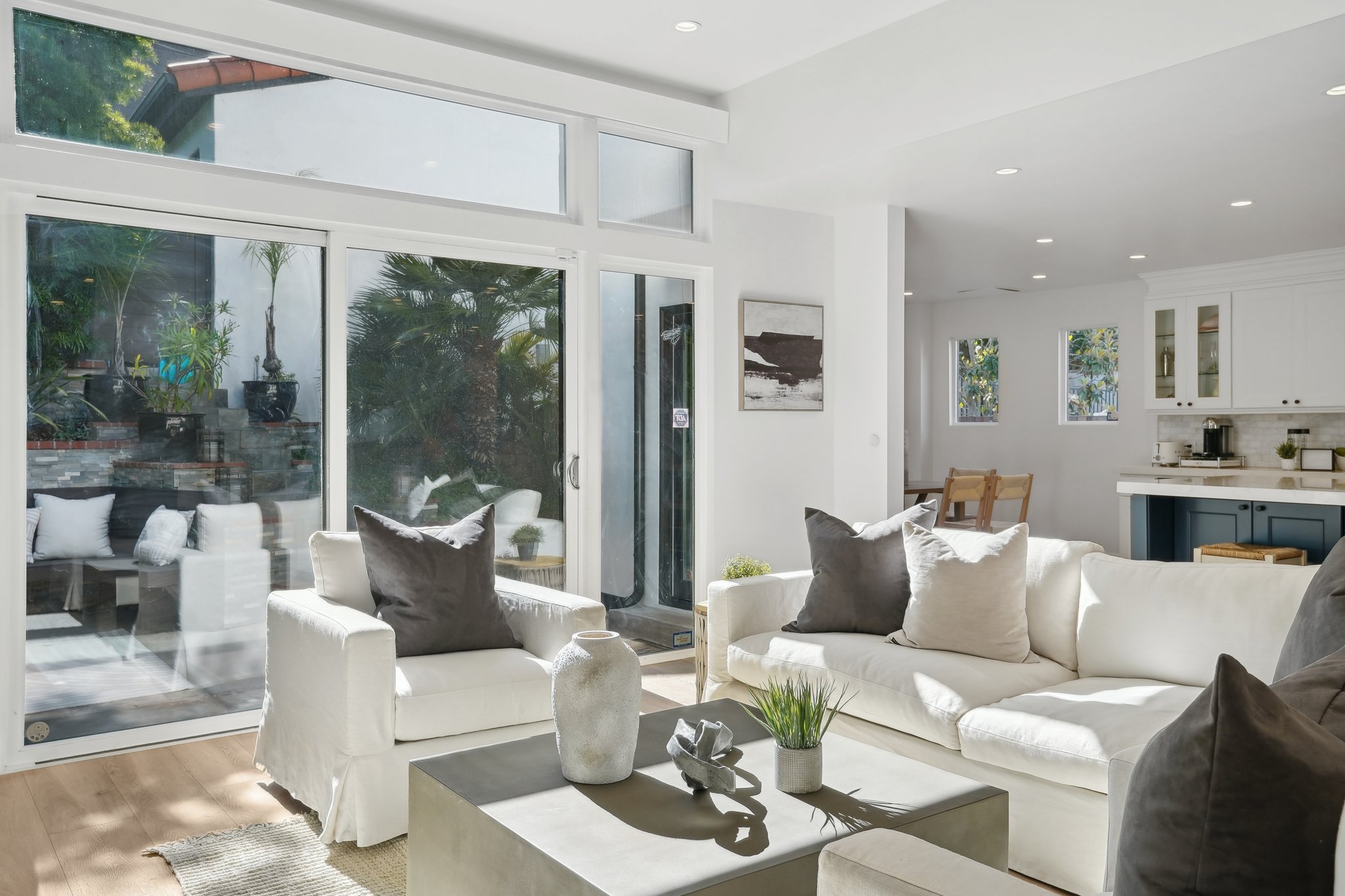 N Poinsettia Ave-0306-014.jpg