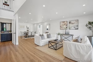 N Poinsettia Ave-0306-005.jpg