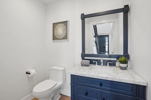 N Poinsettia Ave-0306-029.jpg