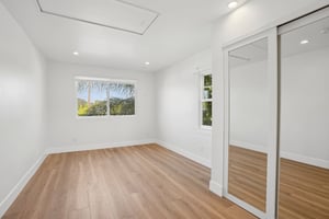 N Poinsettia Ave-0306-034.jpg