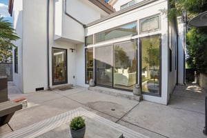 N Poinsettia Ave-0306-051.jpg