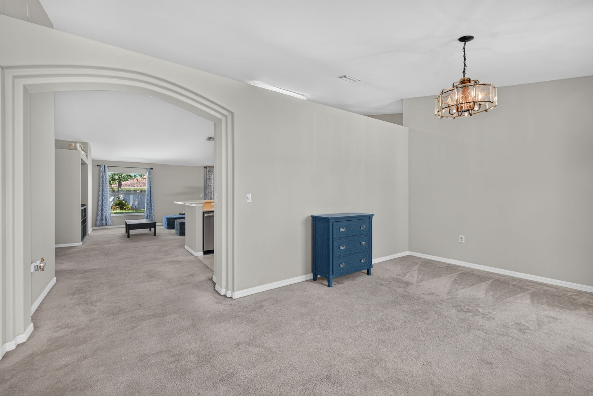 Foyer/Dining Room
