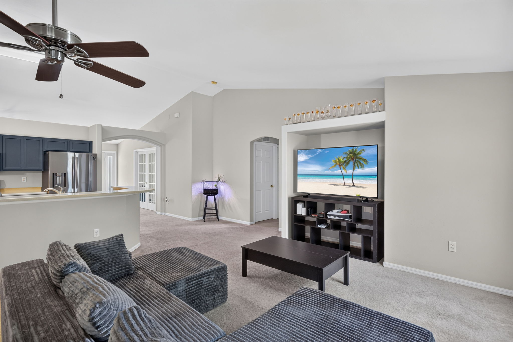 Living Room 6 of 6