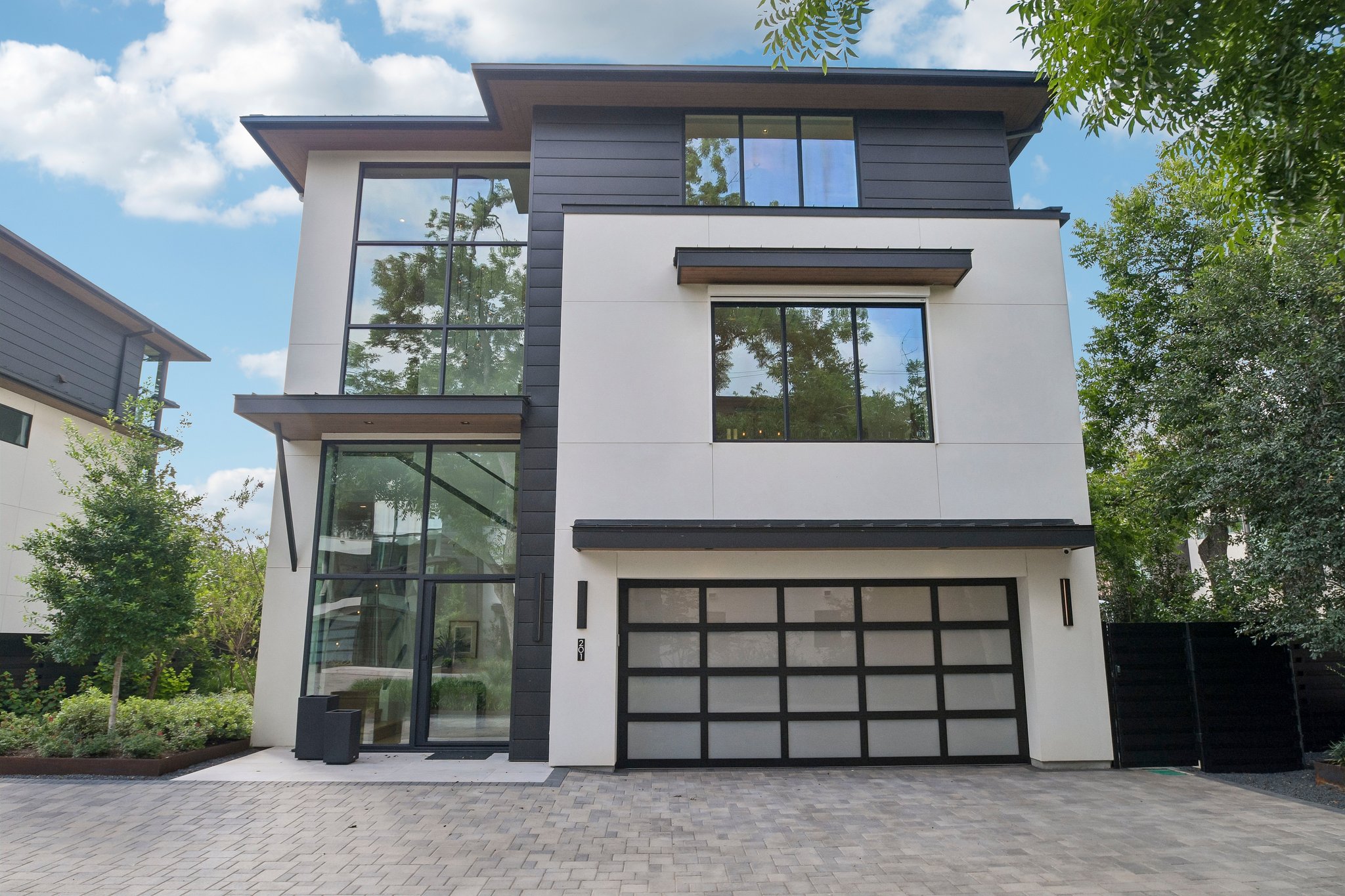 Westlake Dr 201-S2306-005.jpg