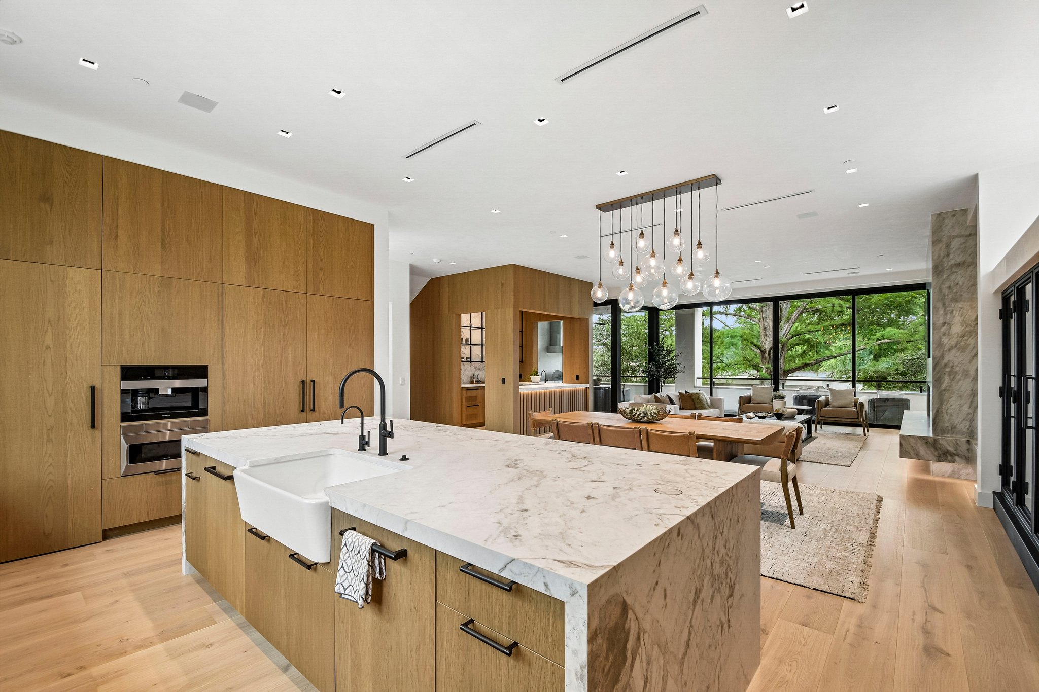 Westlake Dr 201-S2306-018.jpg