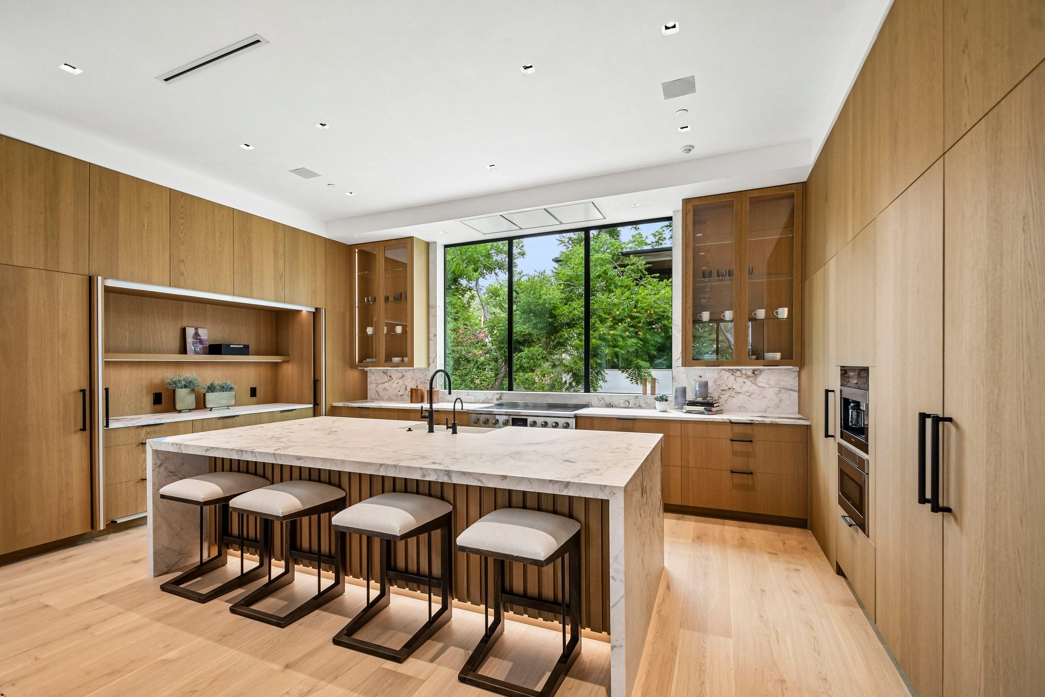 Westlake Dr 201-S2306-019.jpg