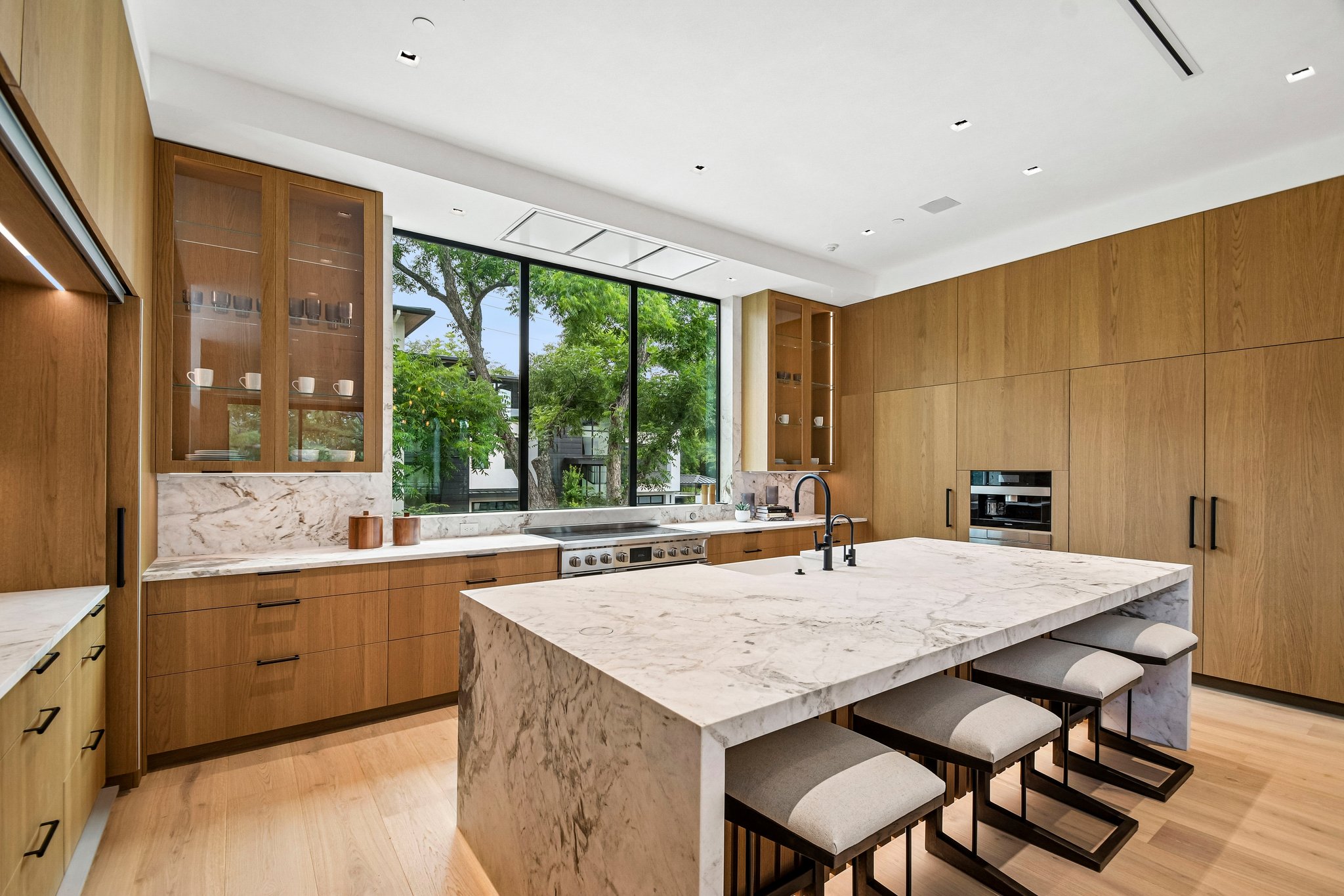 Westlake Dr 201-S2306-021.jpg