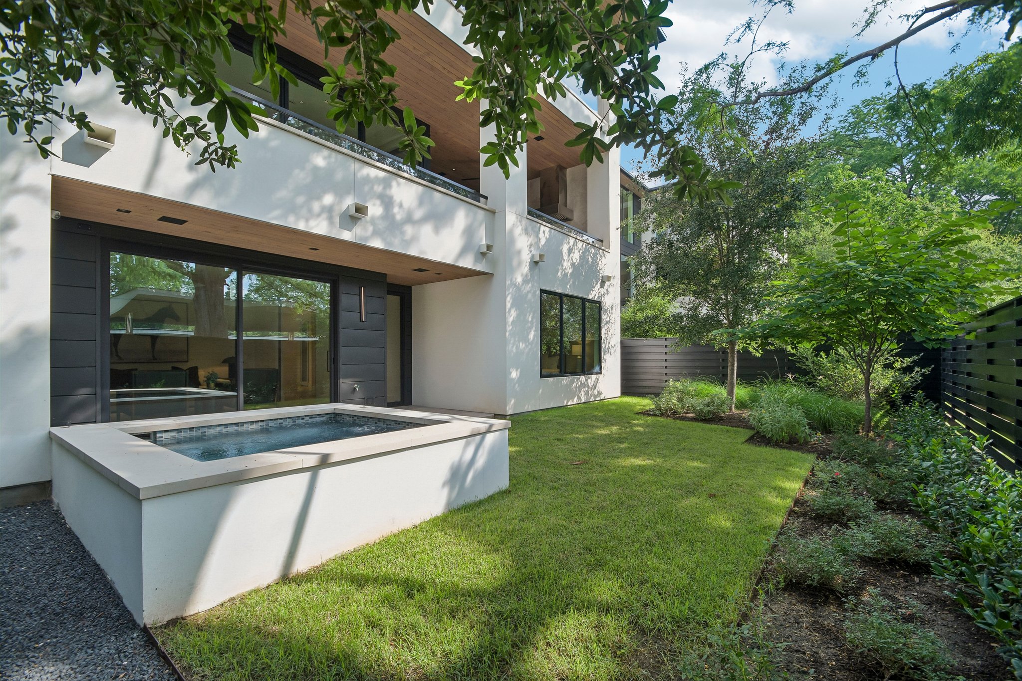 Westlake Dr 201-S2306-056.jpg