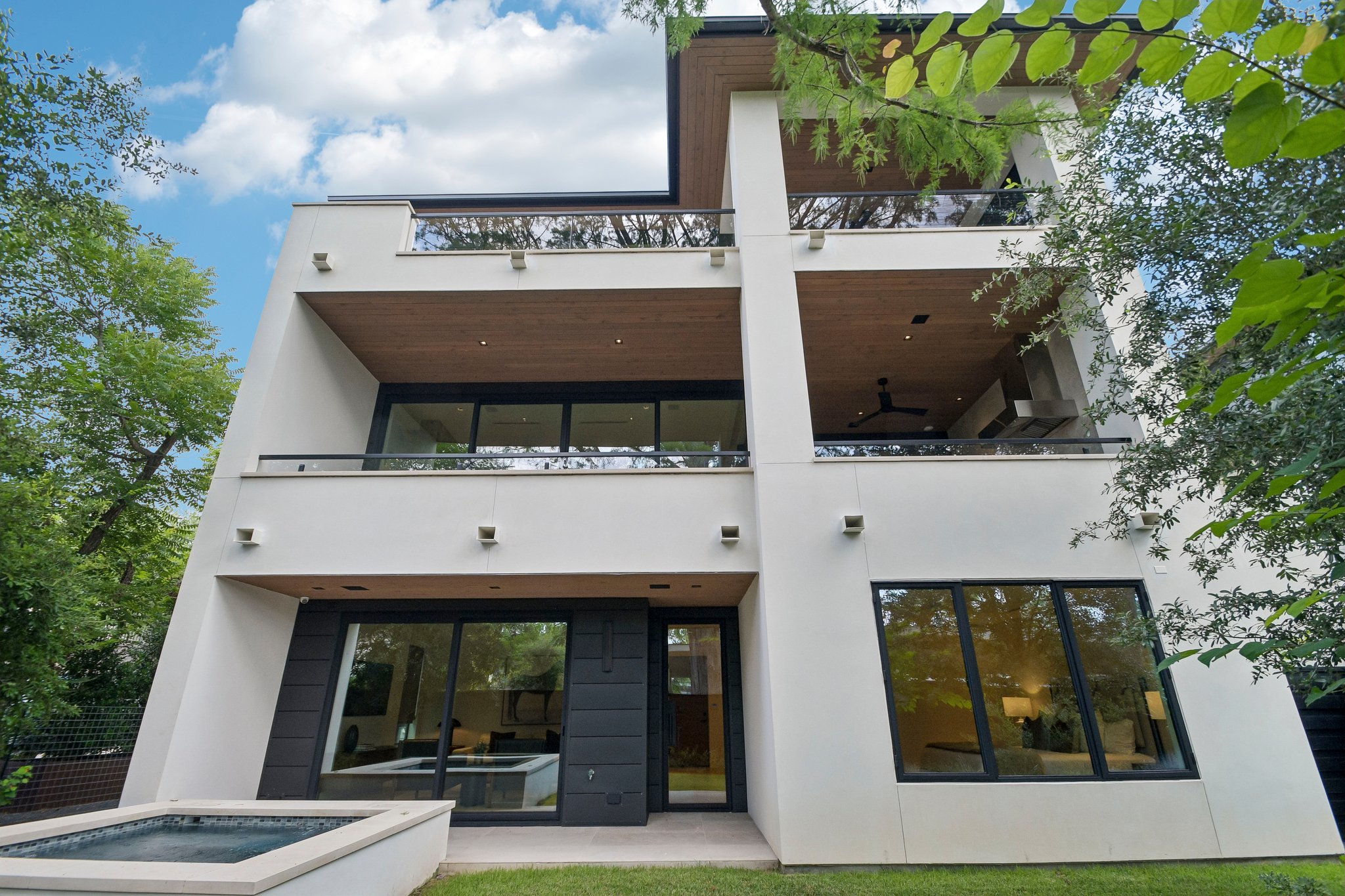 Westlake Dr 201-S2306-059.jpg