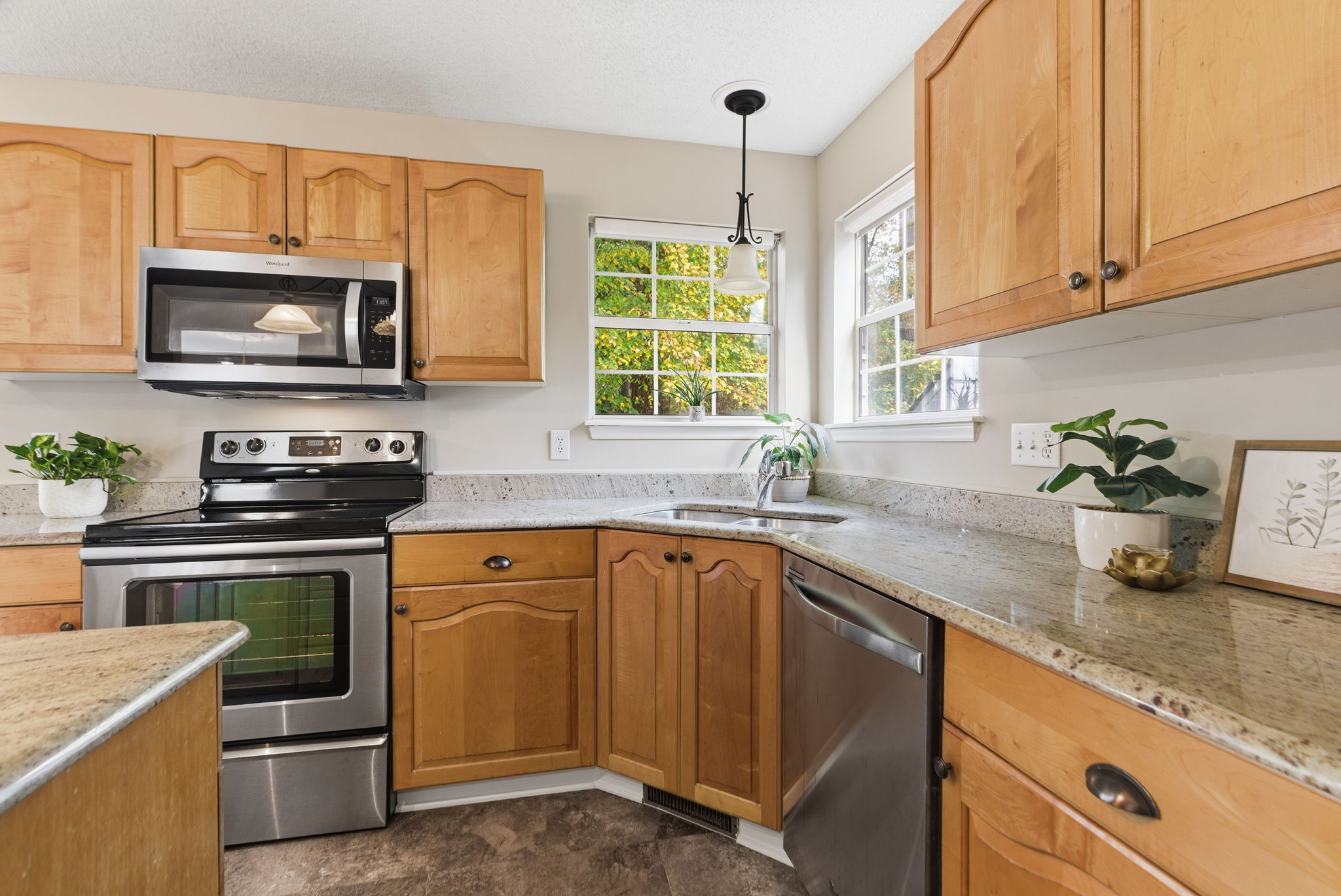 2505 Constitution Drive-26