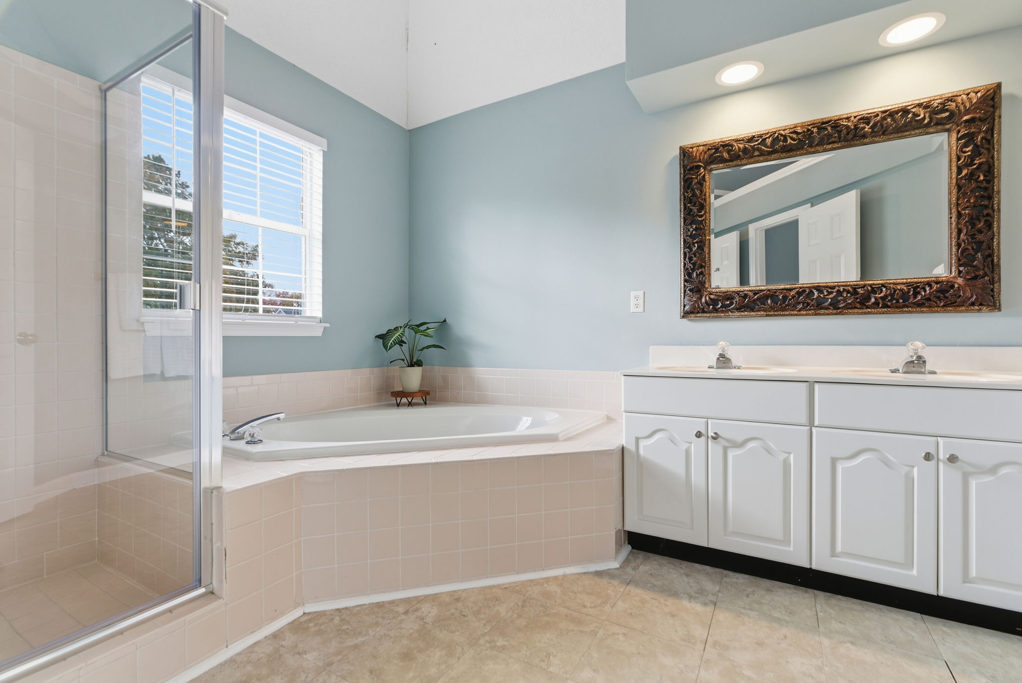 2505 Constitution Drive-42