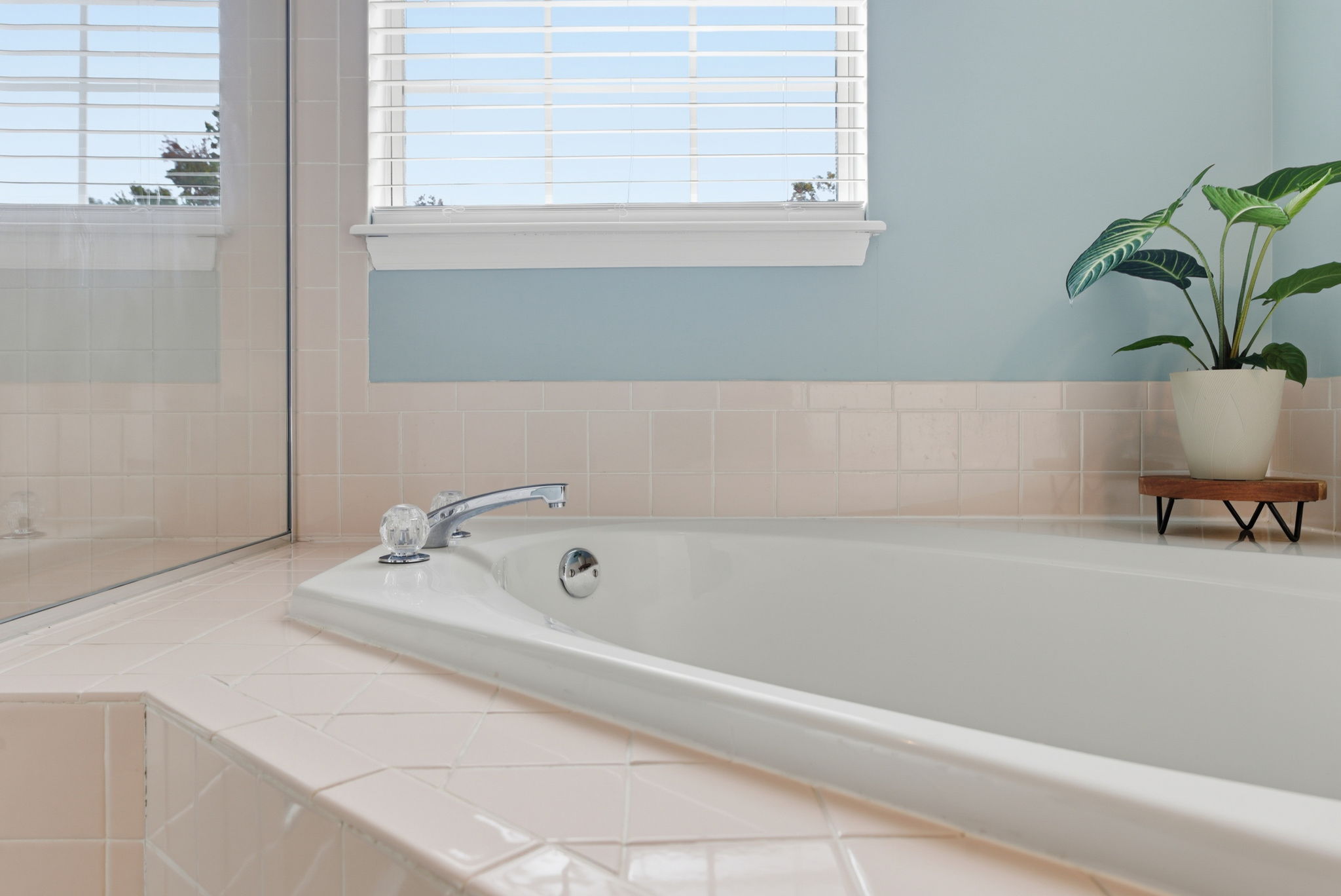 2505 Constitution Drive-45