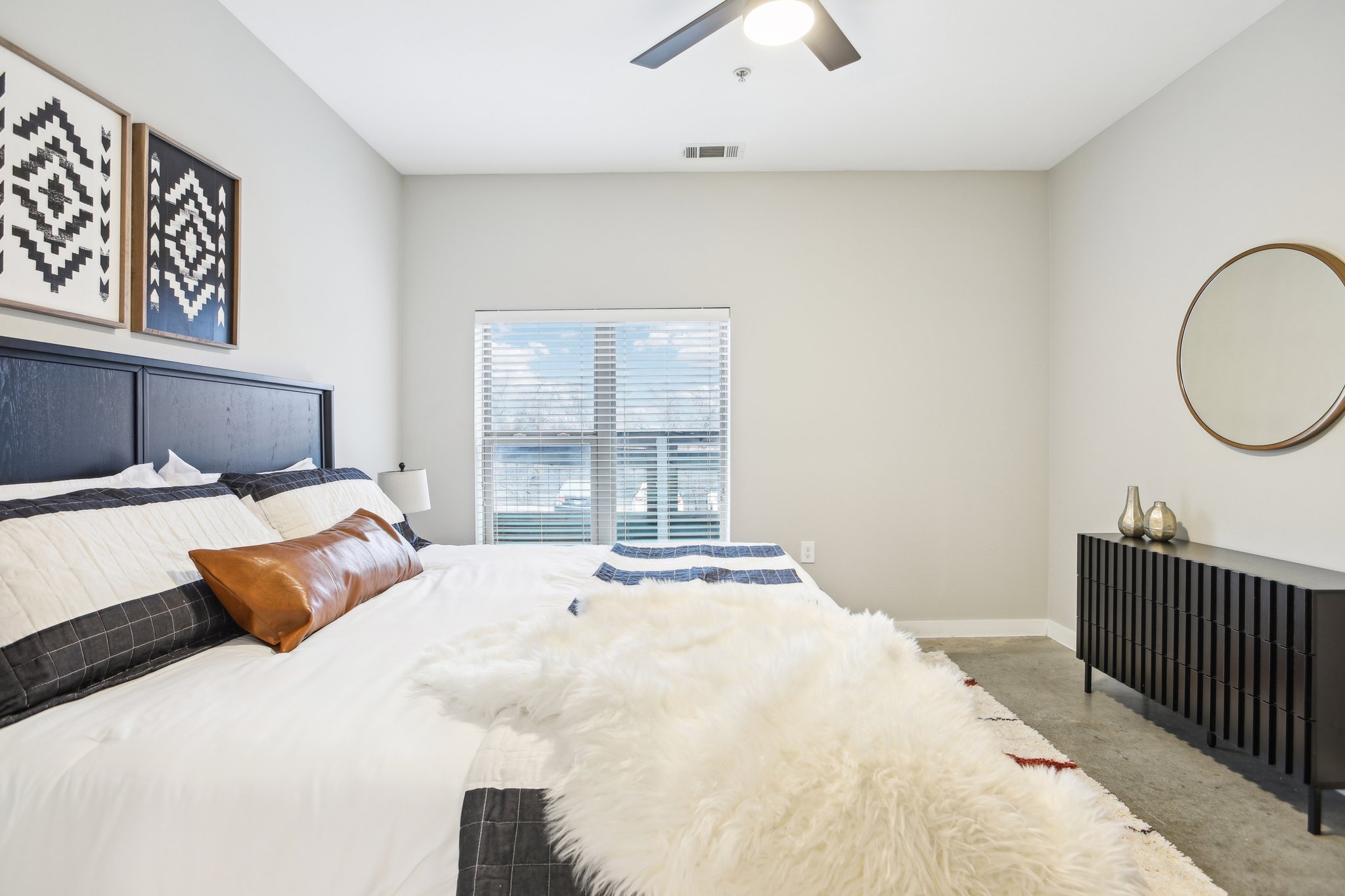 Thornton Rd 1107-024.jpg