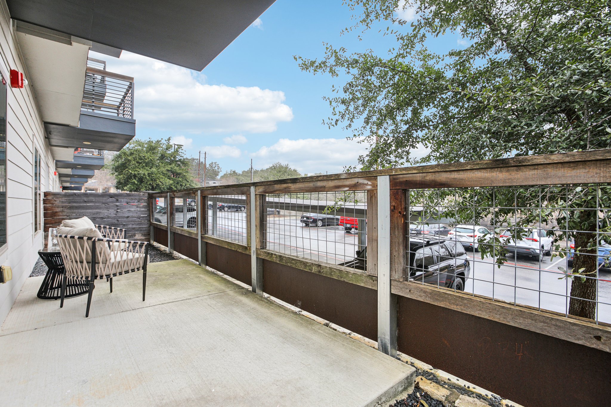 Thornton Rd 1107-033.jpg