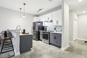 Thornton Rd 1107-012.jpg