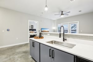 Thornton Rd 1107-015.jpg