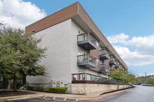 Thornton Rd 2307-001.jpg