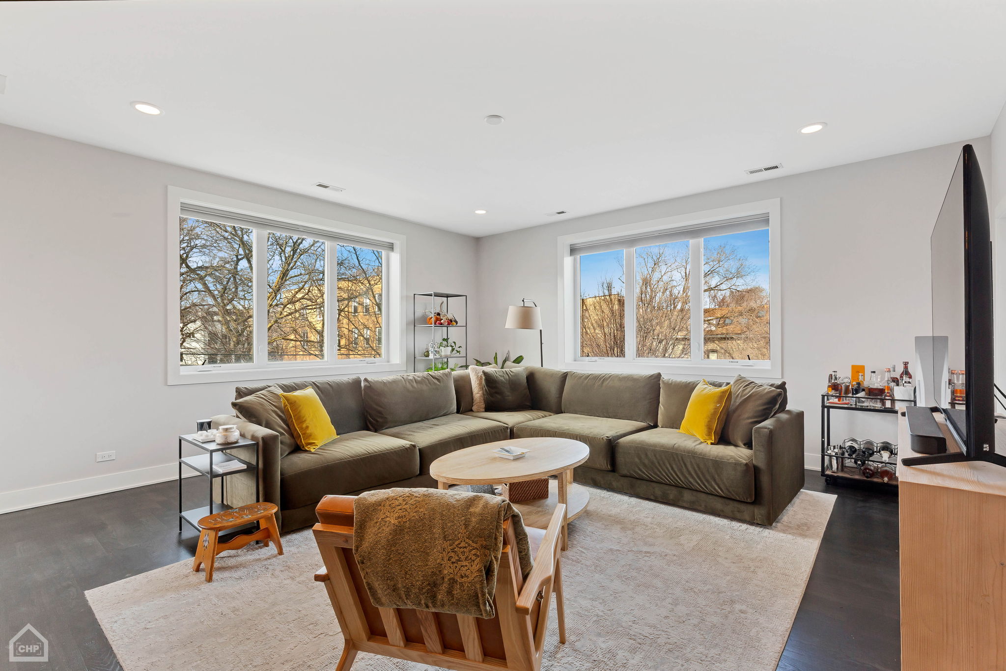 2505 W Potomac Ave 2w_004