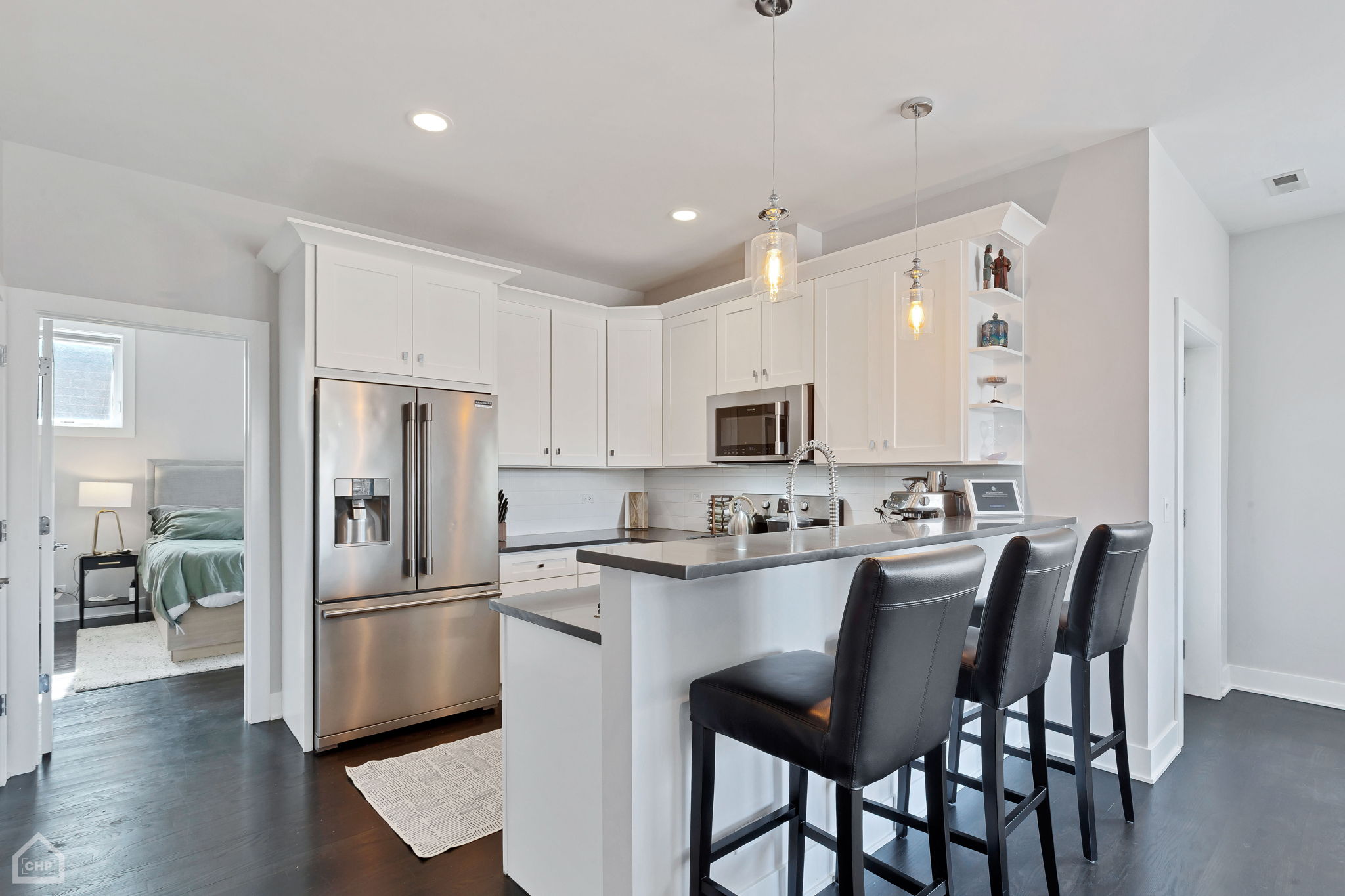 2505 W Potomac Ave 2w_007