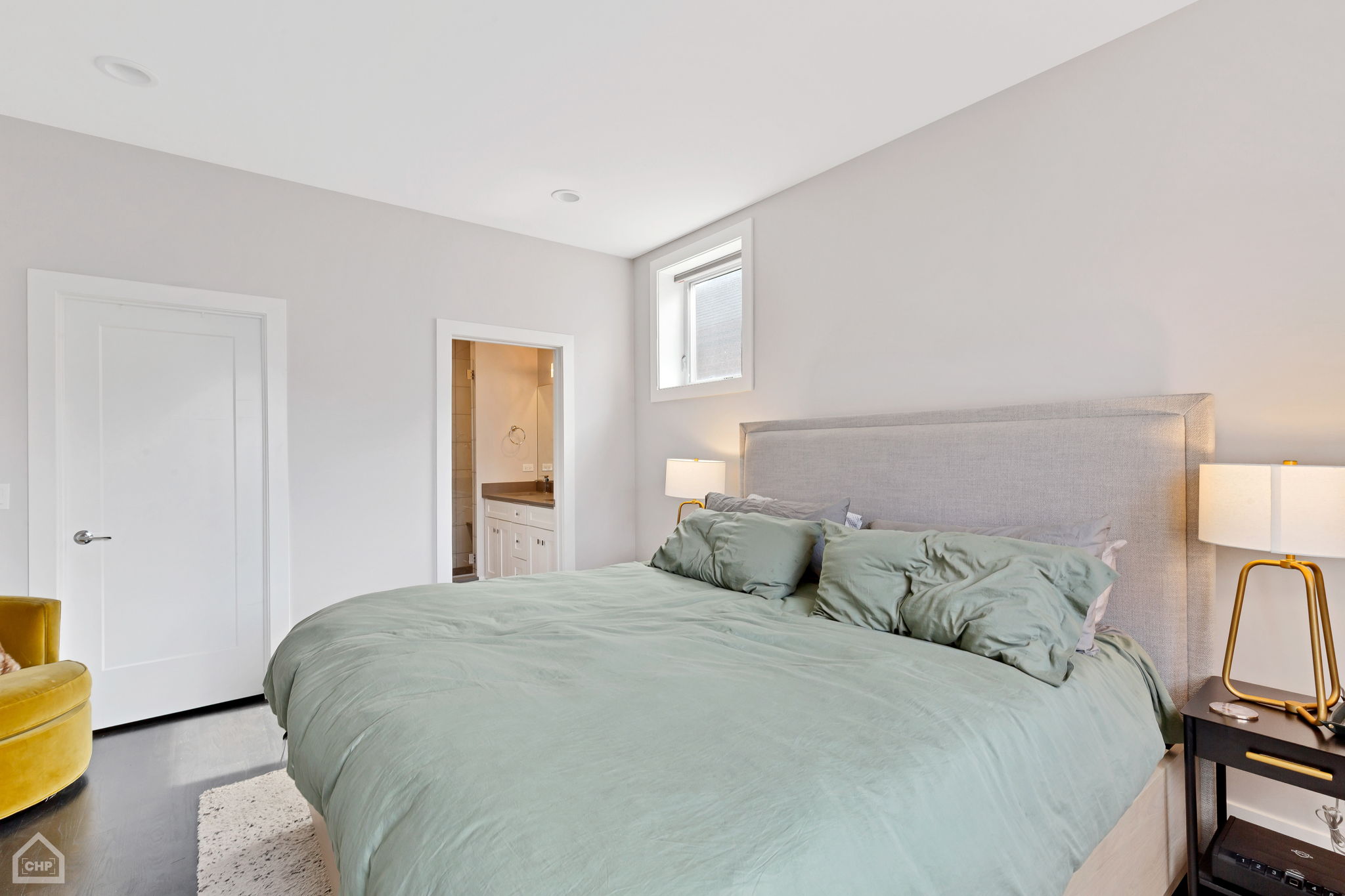 2505 W Potomac Ave 2w_012