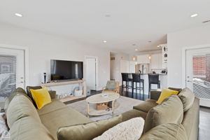 2505 W Potomac Ave 2w_006