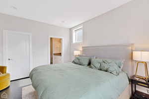 2505 W Potomac Ave 2w_012