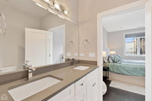 2505 W Potomac Ave 2w_016