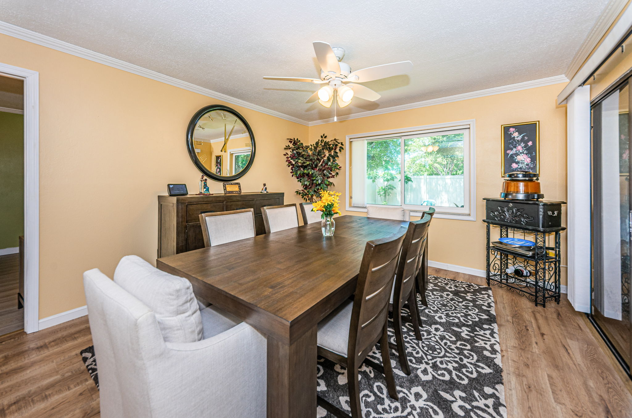 Dining Room2