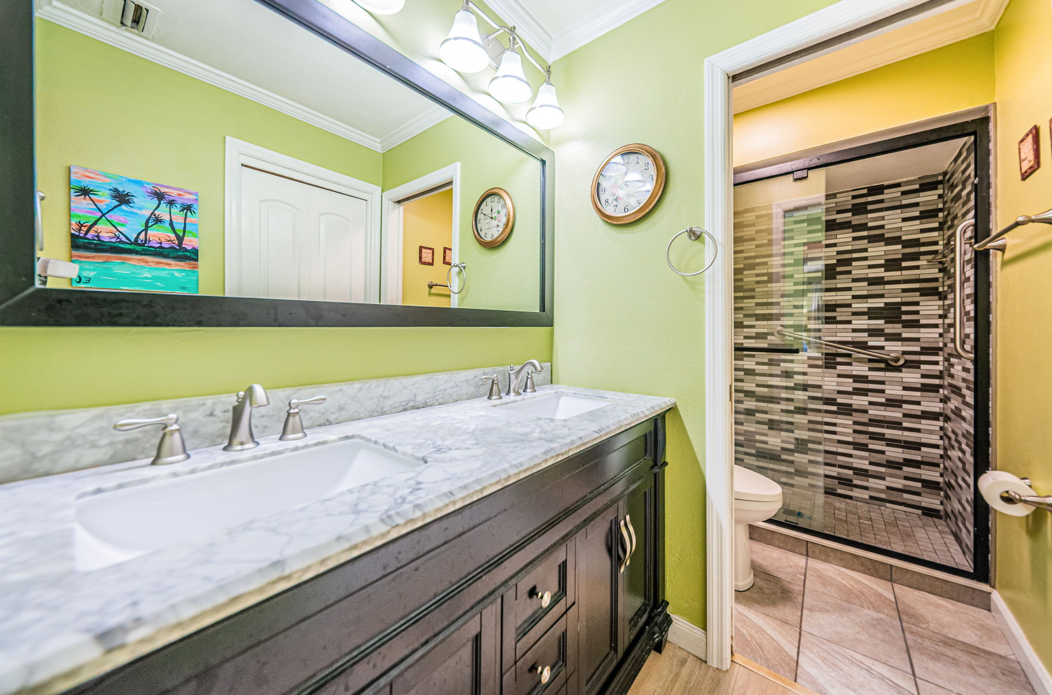 Master Bathroom1a