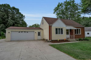  Photo 44