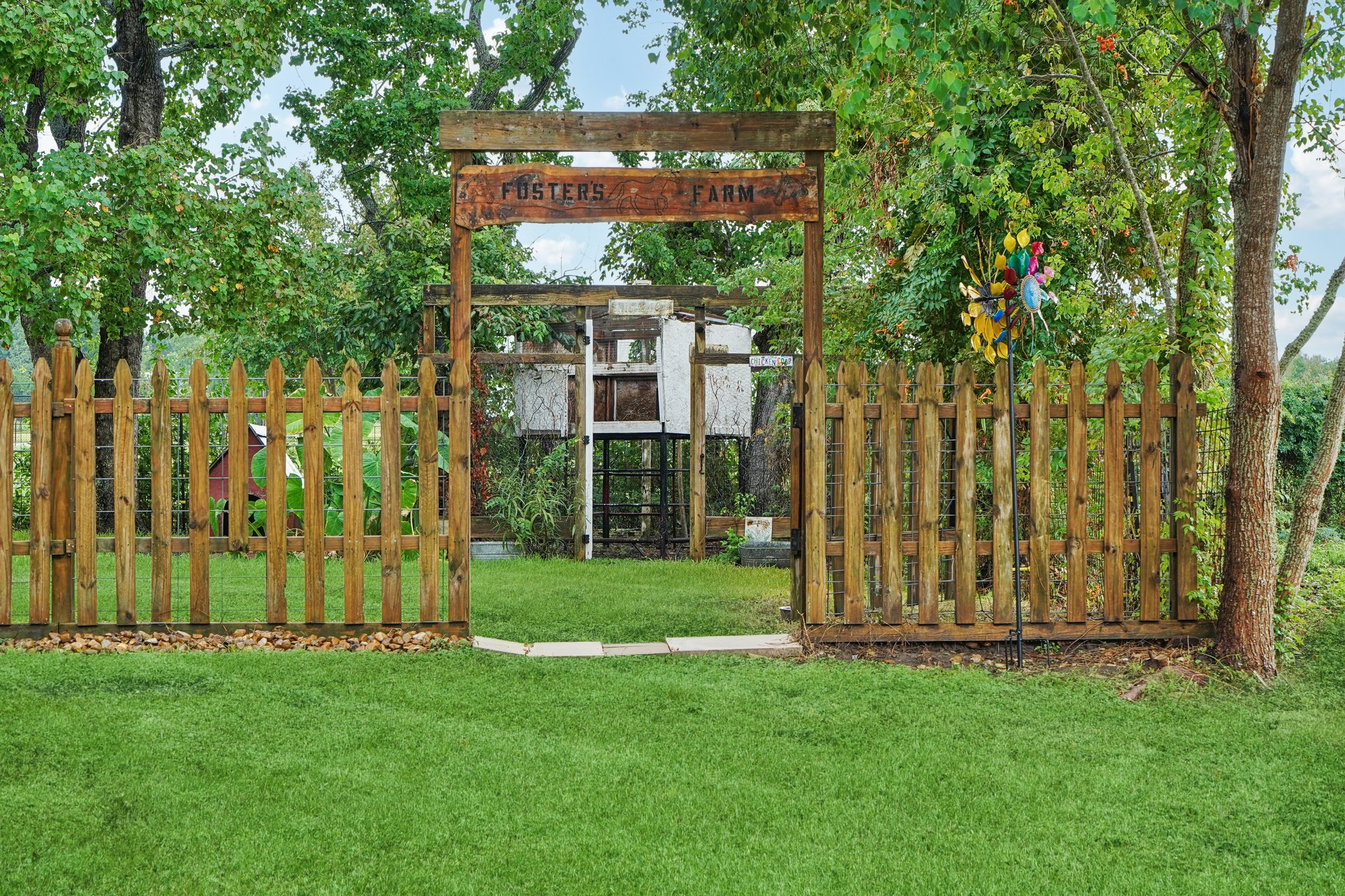 Calder Dr D-L0409-058.jpg