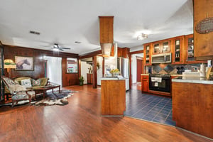 Calder Dr D-L0409-009.jpg
