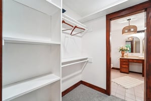 Calder Dr D-L0409-029.jpg