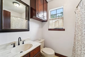 Calder Dr D-L0409-040.jpg