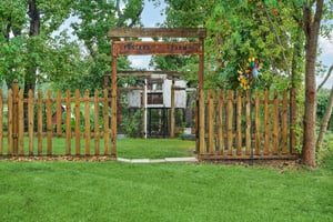 Calder Dr D-L0409-058.jpg