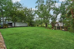 Calder Dr D-L0409-063.jpg