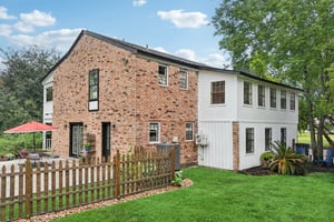 Calder Dr D-L0409-077.jpg