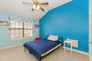  Photo 40