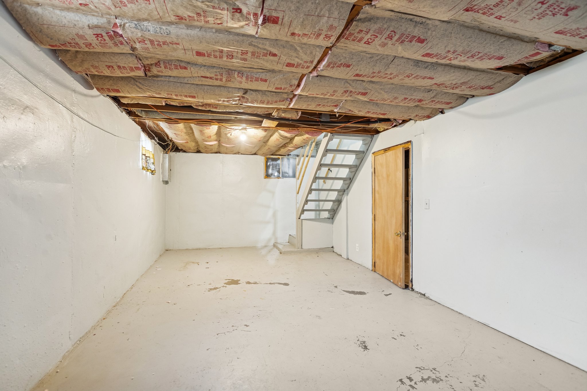 8003 - 2507 NE 37th Terrace_025.jpg