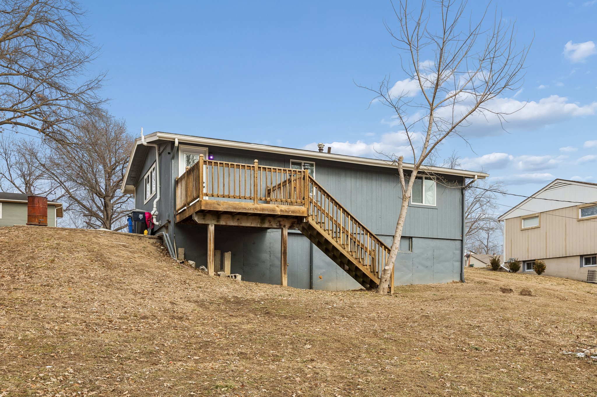 8003 - 2507 NE 37th Terrace_030.jpg