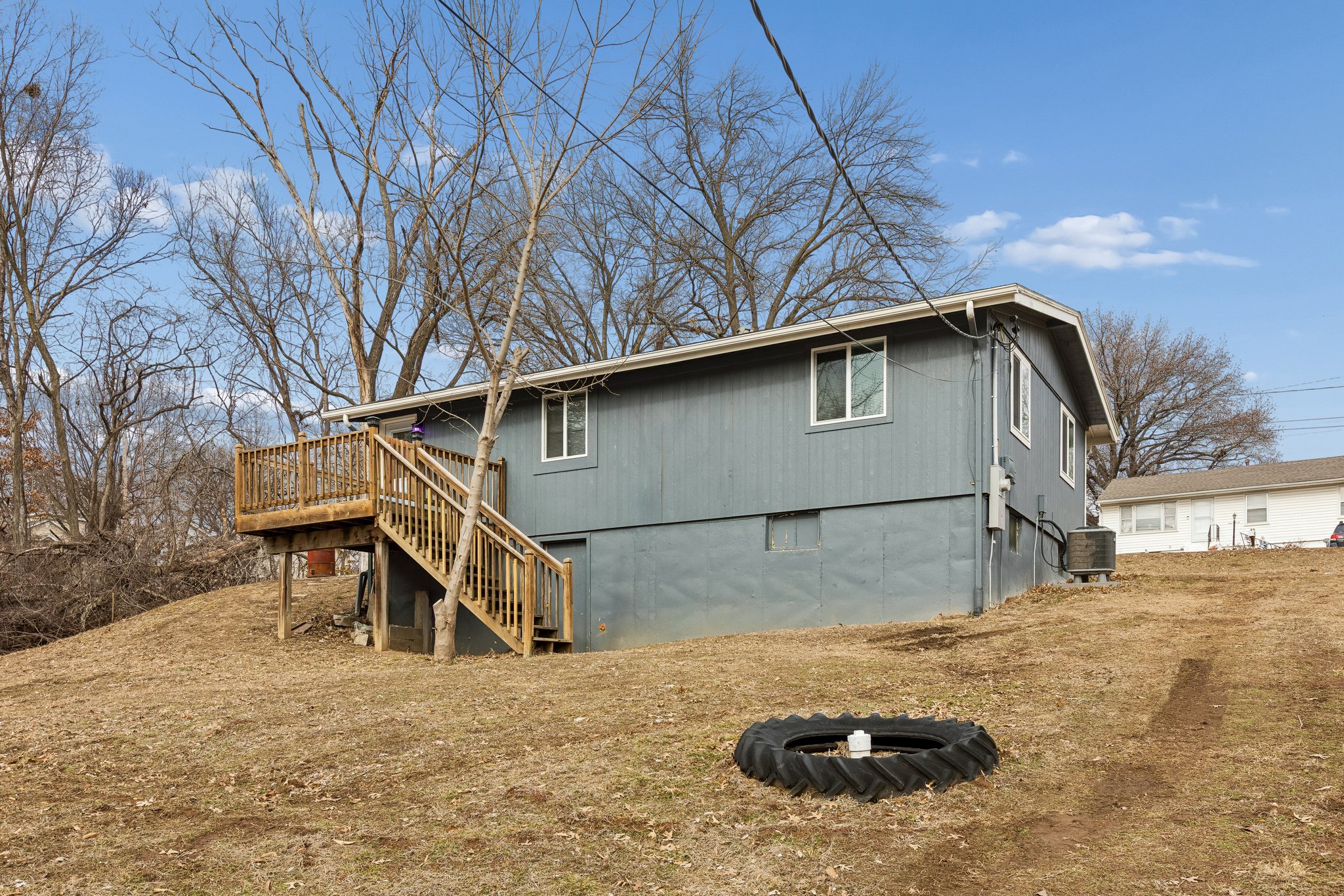 8003 - 2507 NE 37th Terrace_033.jpg