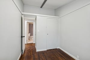 8003 - 2507 NE 37th Terrace_017.jpg