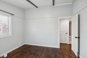 8003 - 2507 NE 37th Terrace_018.jpg