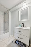 8003 - 2507 NE 37th Terrace_023.jpg