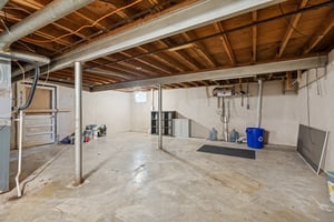 8003 - 2507 NE 37th Terrace_026.jpg