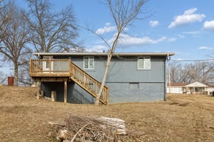 8003 - 2507 NE 37th Terrace_032.jpg