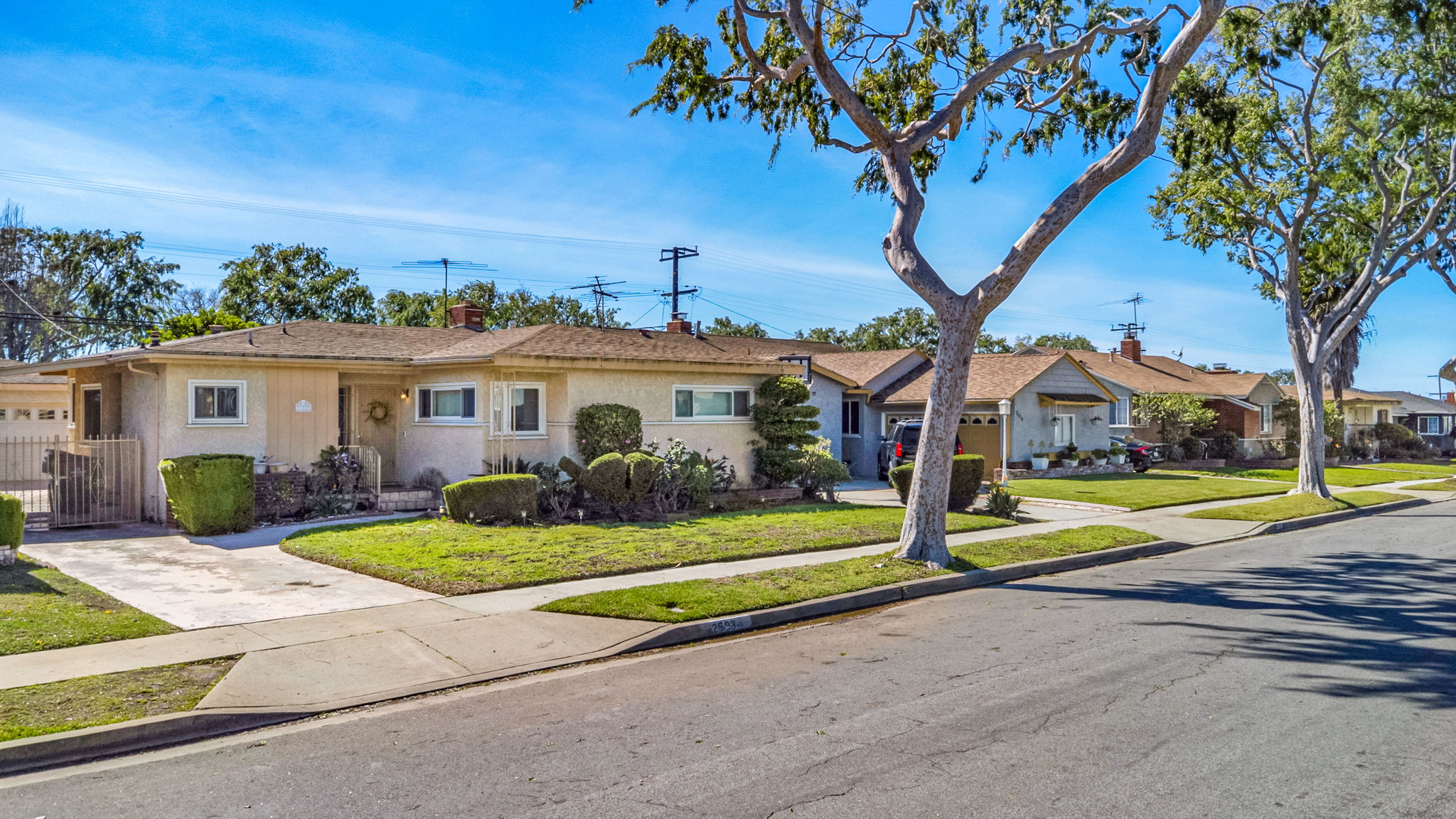 2508 W 112th St, Inglewood, CA 90303 | SNAP Architectural Photography