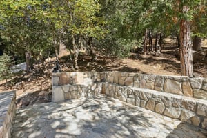 Moon Dr-S0910-043.jpg