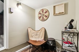 Moon Dr-S1210-008.jpg