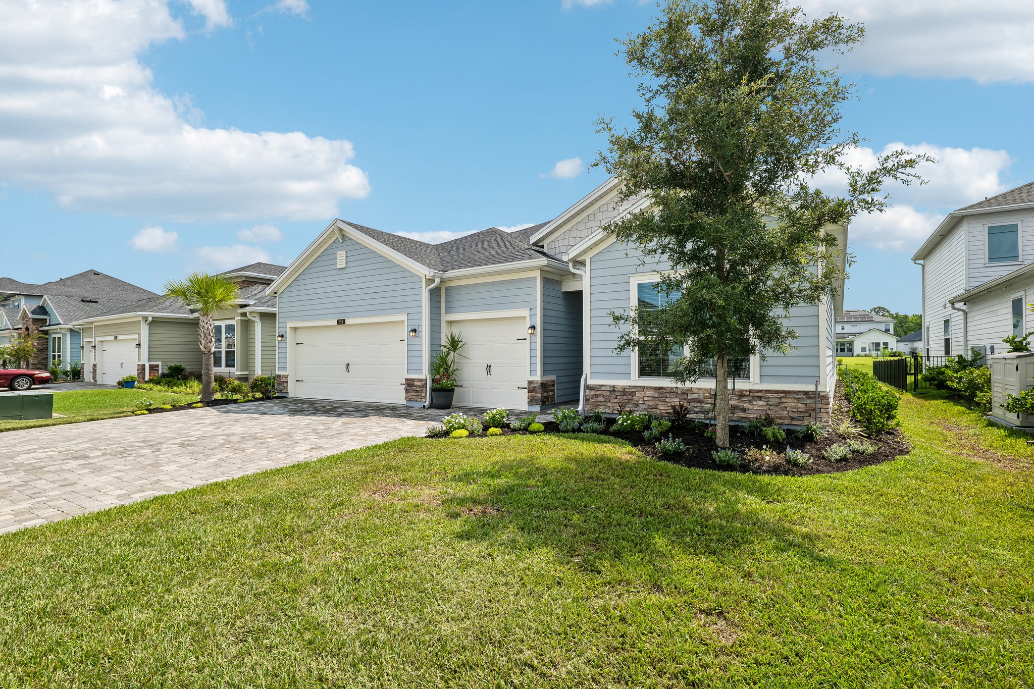 - 251 Country Fern Dr-S1807-002.jpg